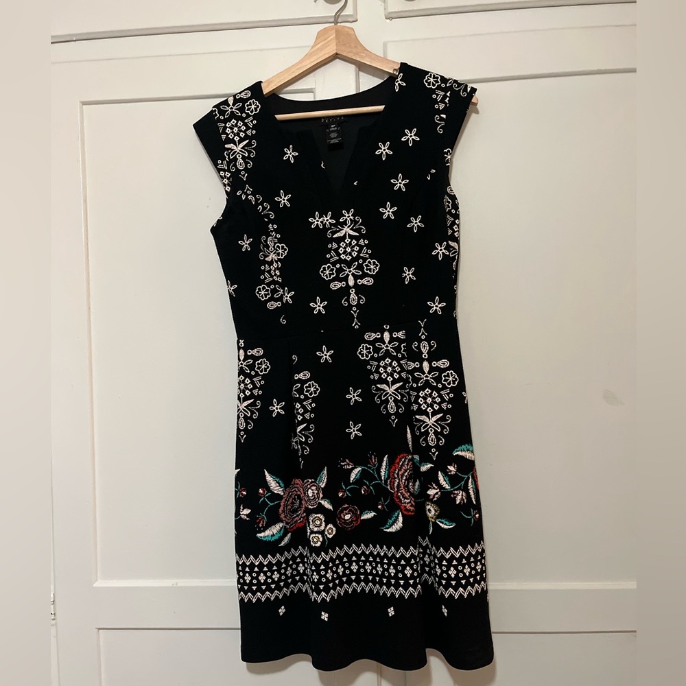 En Focus Unique Boho Embroidered Style Shift Dress 8 Petite Black Colorful